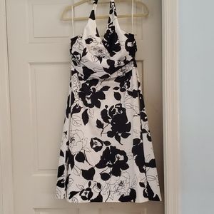 Whit House/Black Market size 10 summer dress